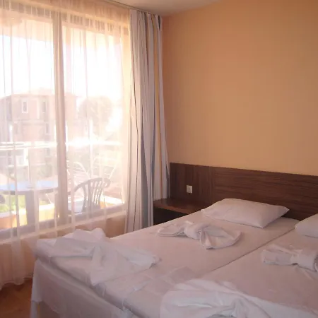 Hotel Coop Central Obzor Εξωτερικό φωτογραφία