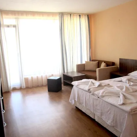 Hotel Coop Central Obzor Εξωτερικό φωτογραφία